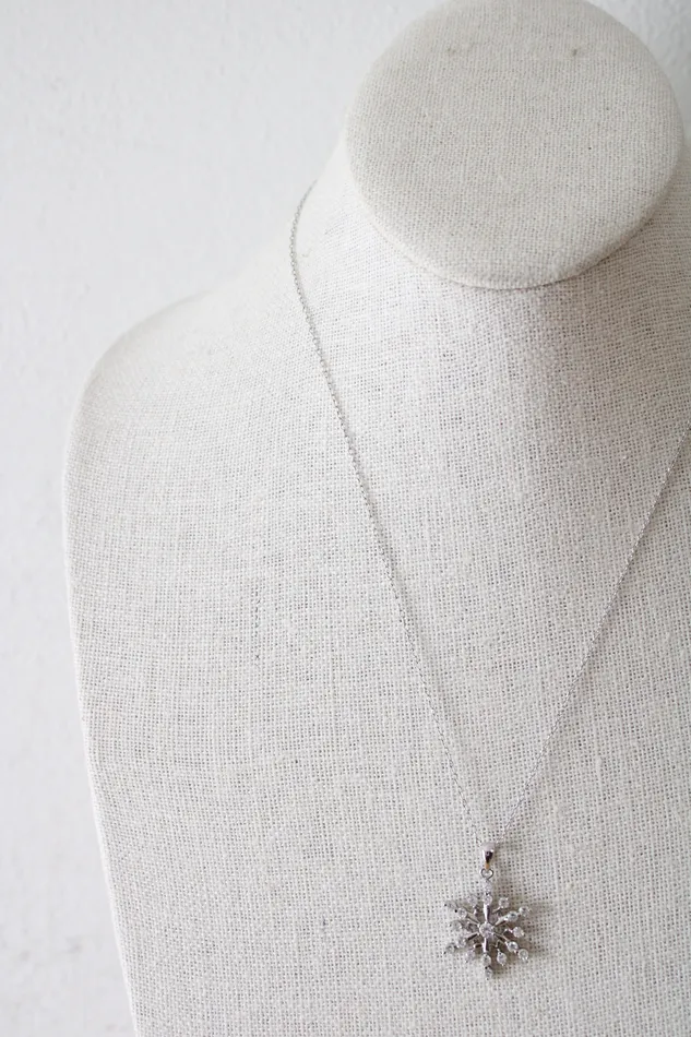 Jubilee Thrift Cubic Zirconia Snowflake Sterling Silver Pendant Necklace Necklaces