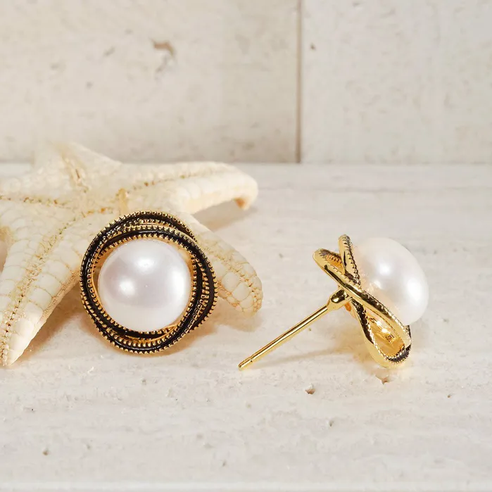 New Yorker Freshwater Pearl Earrings WE00236 Pearly Lustre Earrings