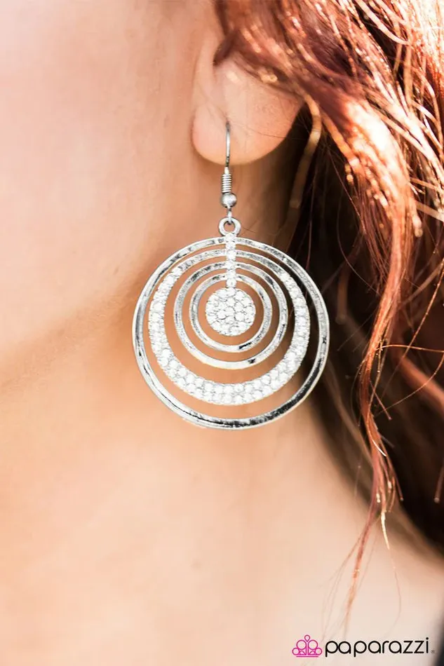 Earrings Paparazzi Jewelry Paparazzi Earring Take Me To The Disco White