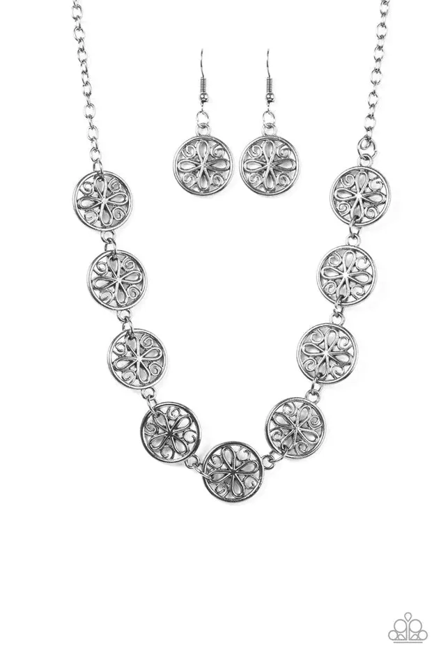 Necklaces Paparazzi Jewelry Paparazzi Necklace I Can and I WHEEL Black