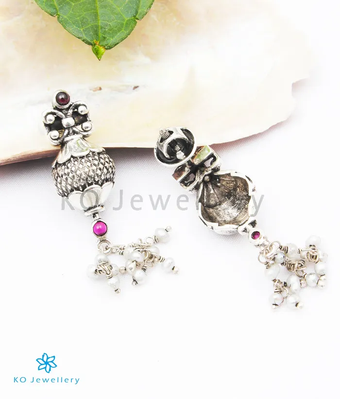 Necklaces Silversmith The Ukta Silver Necklace RedOxidised
