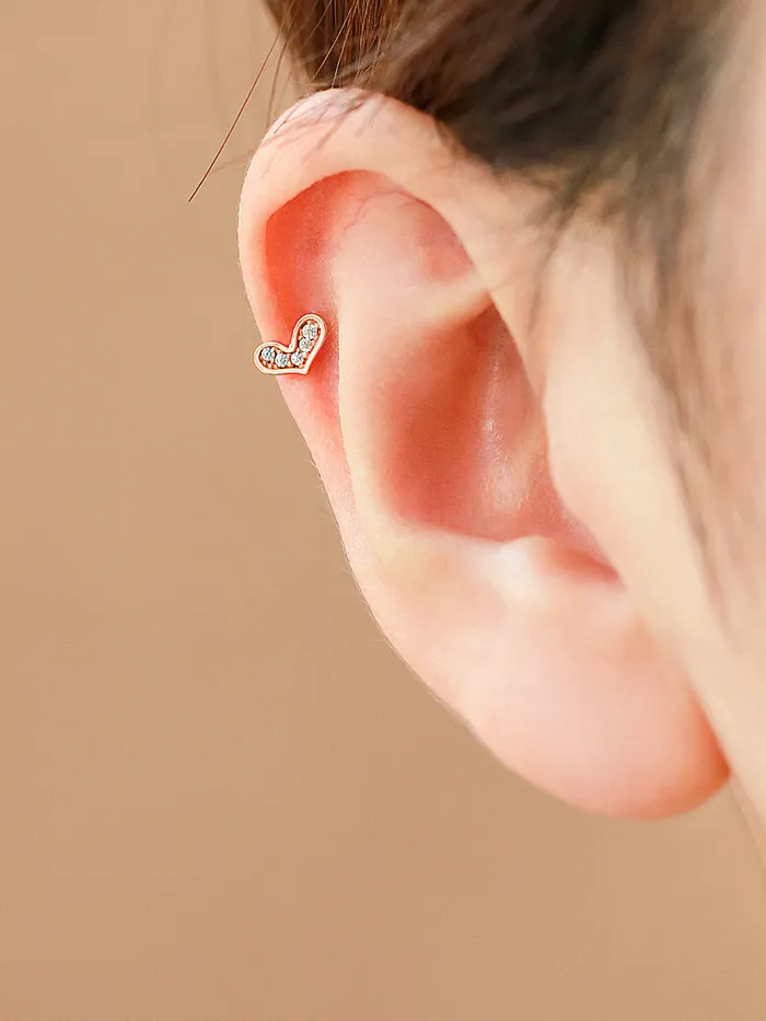 MinimalBijoux Earrings 14K gold Lovely Heart cartilage earring 20g