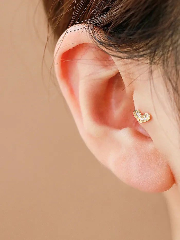MinimalBijoux Earrings 14K gold Lovely Heart cartilage earring 20g