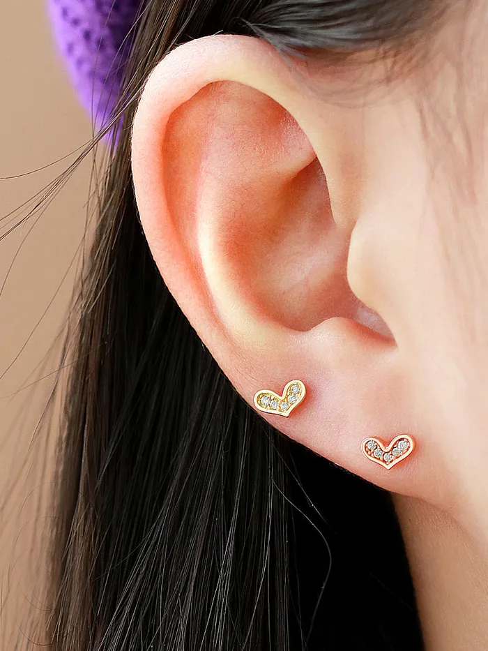 MinimalBijoux Earrings 14K gold Lovely Heart cartilage earring 20g