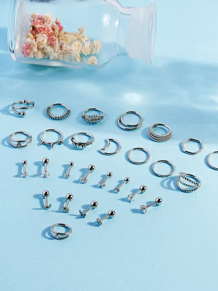 MinimalBijoux Simple Square Pattern Cartilage Ear Hoop Piercing 16G Earrings