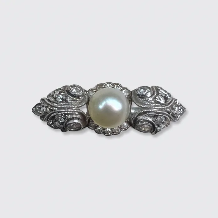 21stfinds Rings Platinum Winged Diamond Pearl Ring