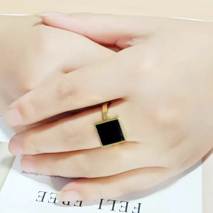 3W1619 Flash Gold Brass Ring with Epoxy in Jet Alamode Rings