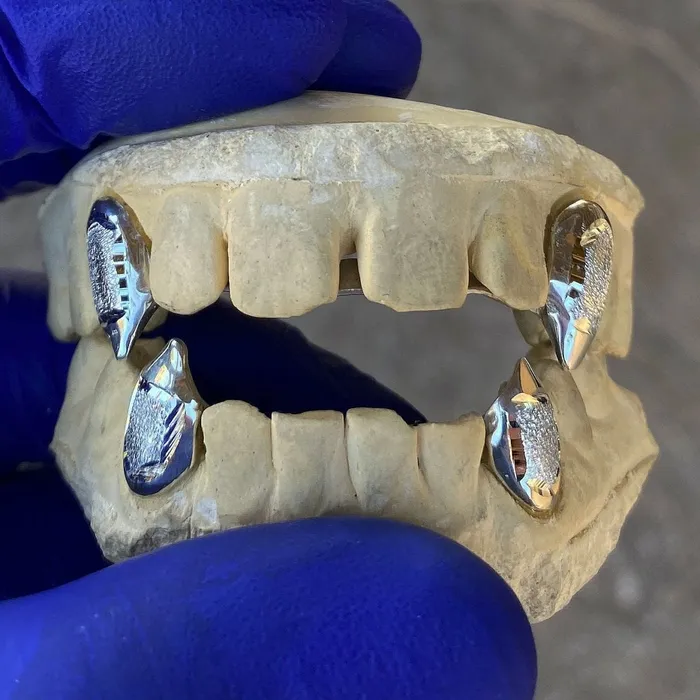 925 Silver Diamond Dust Vampire Fangs Custom Grillz wBack Bar Bling Cartel Admin Rings