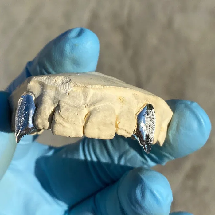 925 Silver Diamond Dust Vampire Fangs Custom Grillz wBack Bar Bling Cartel Admin Rings