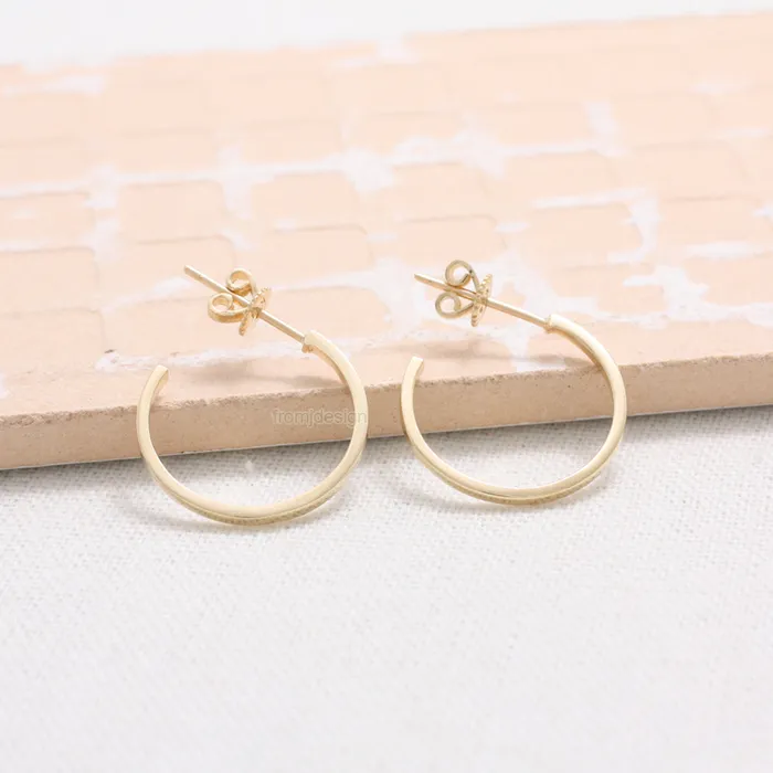 from J Shop Circle Hoop Earrings Earrings