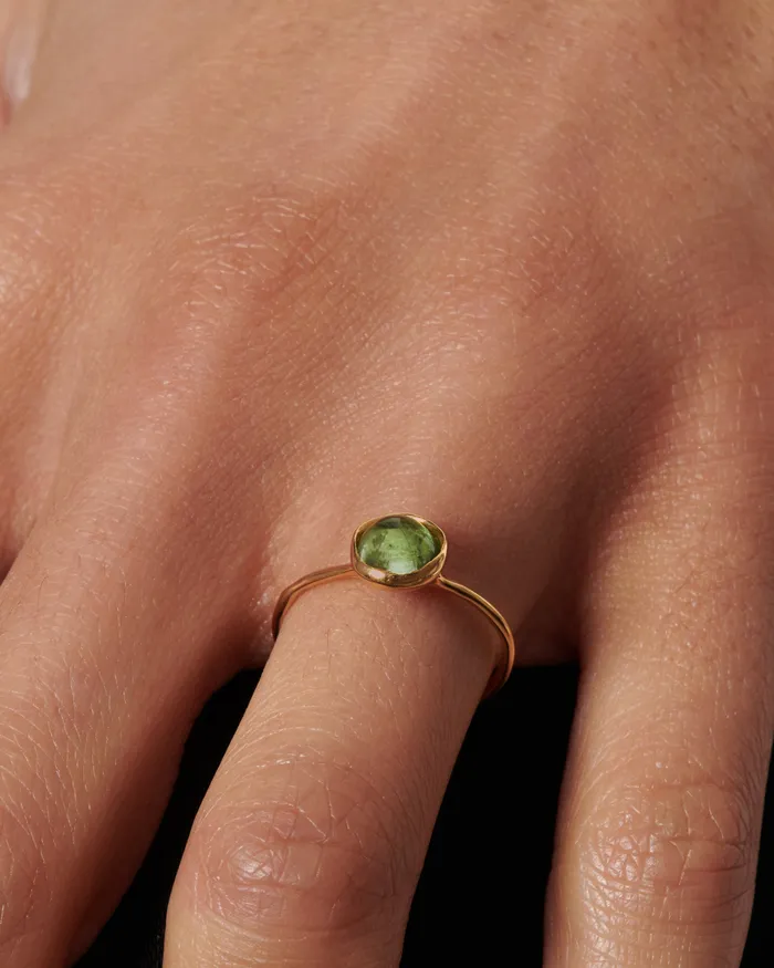 KIKA ALVARENGA Green Tourmaline Alianca Flor Ring Rings