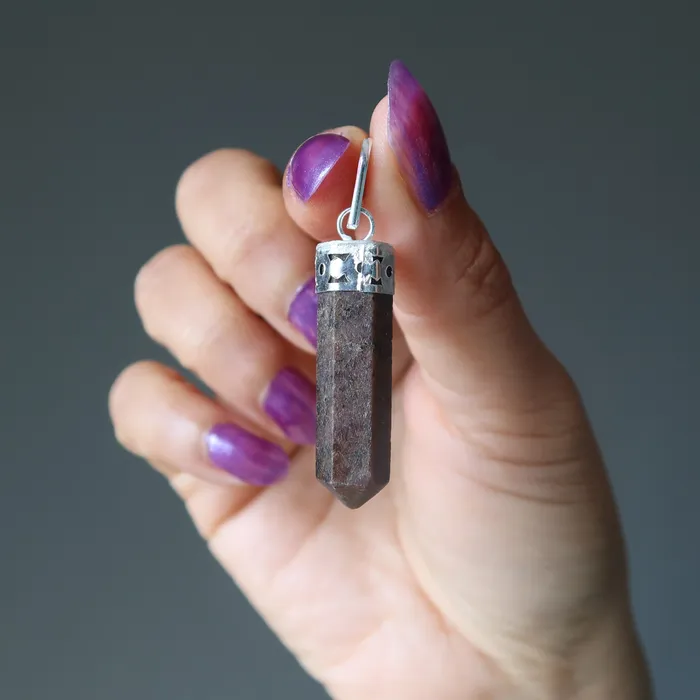 Necklaces Garnet Pendant Point Red Health Wealth Gem Silver Satin Crystals