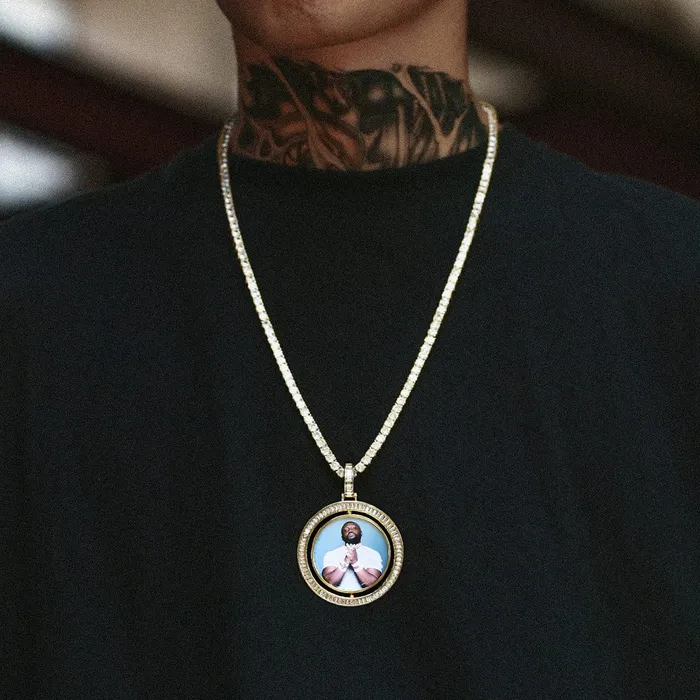 Necklaces VVS Jewelry VVS Jewelry Custom Rotating Photo Medallion Pendant Chain