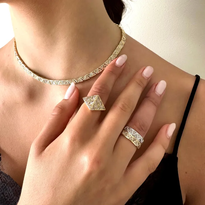 Rings BEZELED TRILLION DIAMOND RING anitako
