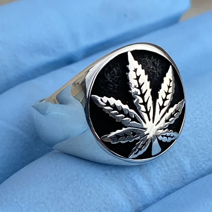 Rings Harlem Real 925 Sterling Silver Black Oxidized Weed Leaf Marijuana Ring Rings Harlem Real 925 Sterling Silver Black Oxidized Weed Leaf Marijuana Ring
