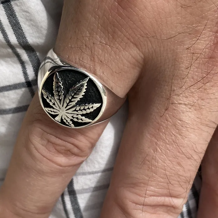 Rings Harlem Real 925 Sterling Silver Black Oxidized Weed Leaf Marijuana Ring Rings Harlem Real 925 Sterling Silver Black Oxidized Weed Leaf Marijuana Ring