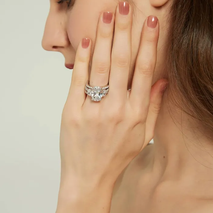 BERRICLE Rings 3Stone 55ct Oval CZ Ring Set in Sterling Silver