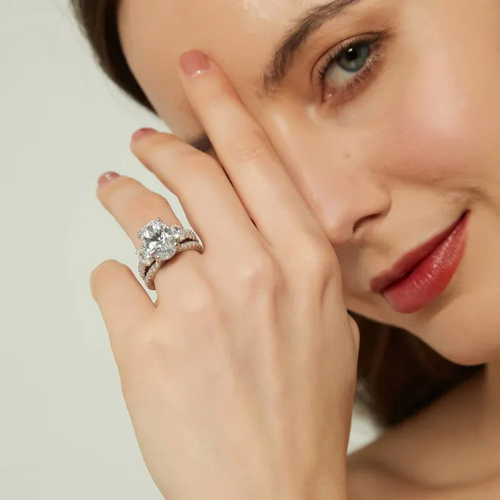 BERRICLE Rings 3Stone 55ct Oval CZ Ring Set in Sterling Silver