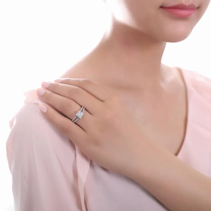 BERRICLE Rings Solitaire 2ct Princess CZ Split Shank Ring Set in Sterling Silver
