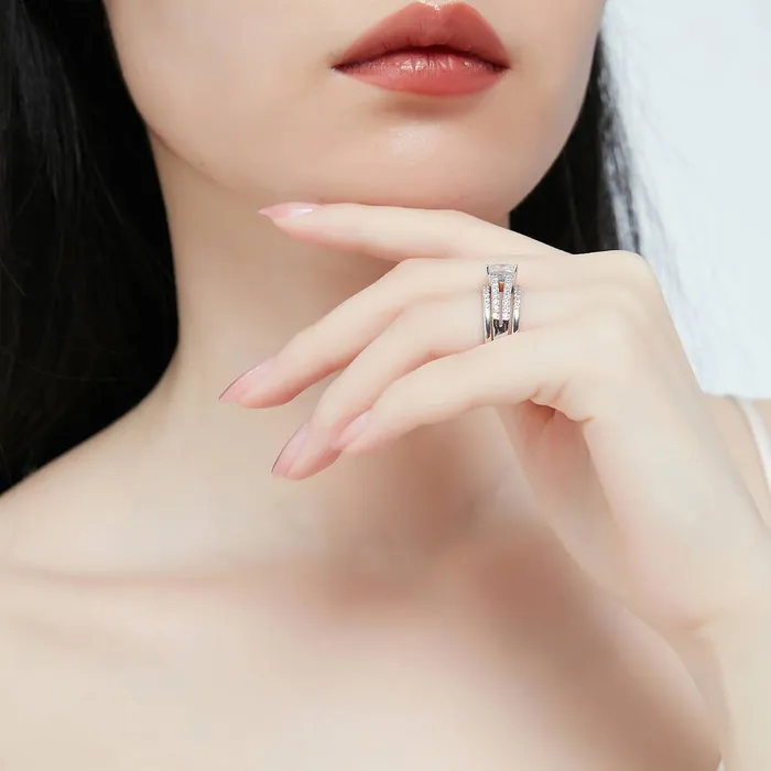 BERRICLE Rings Solitaire 2ct Princess CZ Split Shank Ring Set in Sterling Silver