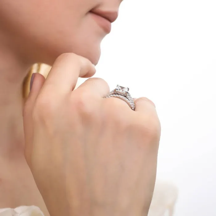 BERRICLE Rings Solitaire 2ct Princess CZ Split Shank Ring Set in Sterling Silver