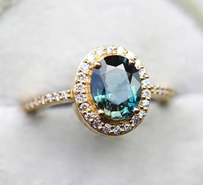 Elizabeth Oval Sapphire Diamond Ring Capucinne Rings
