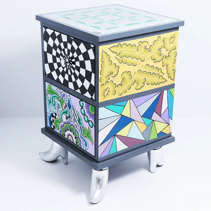 Necklaces Toms Drag Chest Of Drawers Cordova Silver Line Toms Drag Necklaces Toms Drag Chest Of Drawers Cordova Silver Line Toms Drag