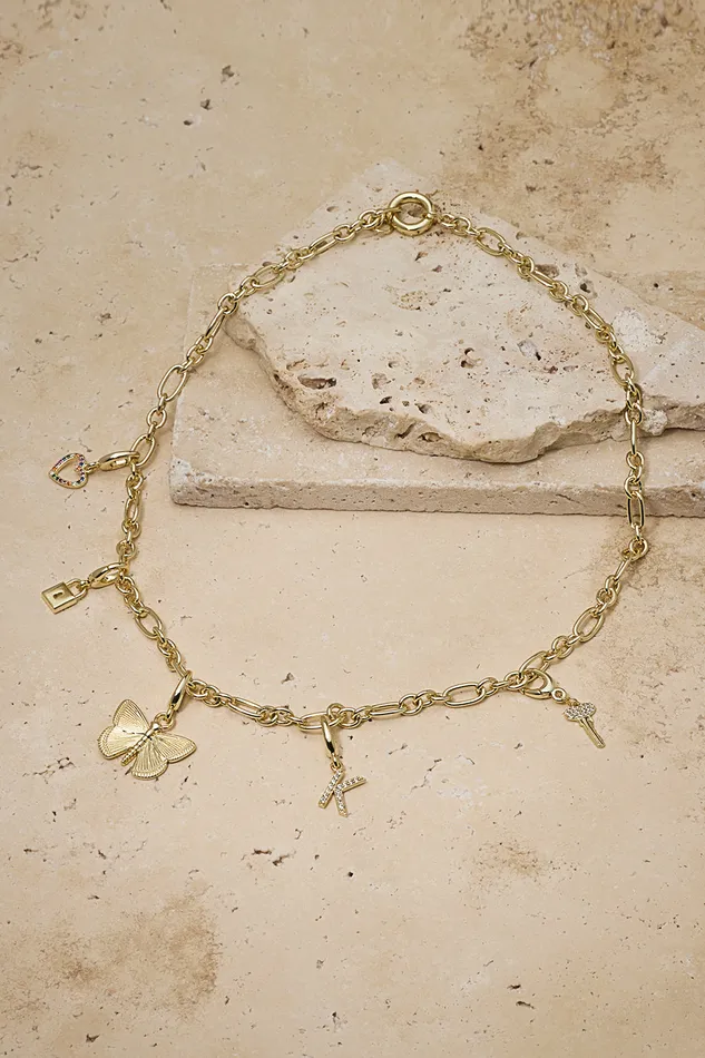 Necklaces Untamed Petals Charm Necklace