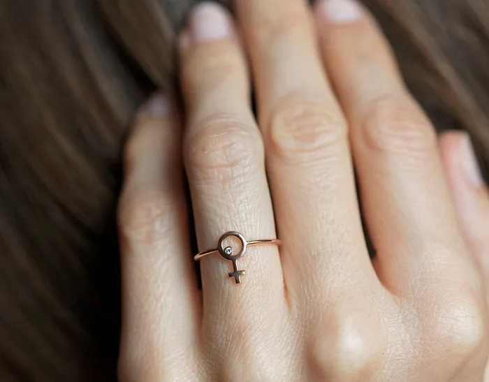 Rings Capucinne Diamond Ring Rose Gold Female Symbol Ring