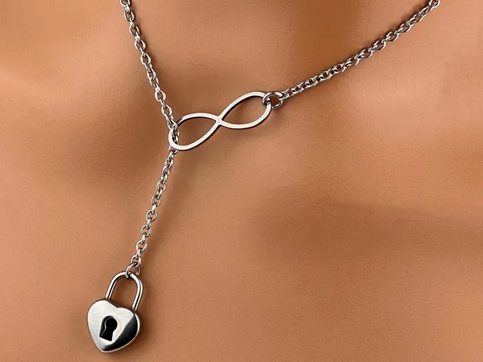 Captive Collars Necklaces Infinity with Heart Lock