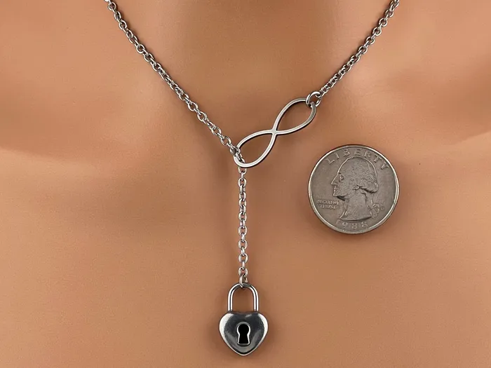 Captive Collars Necklaces Infinity with Heart Lock