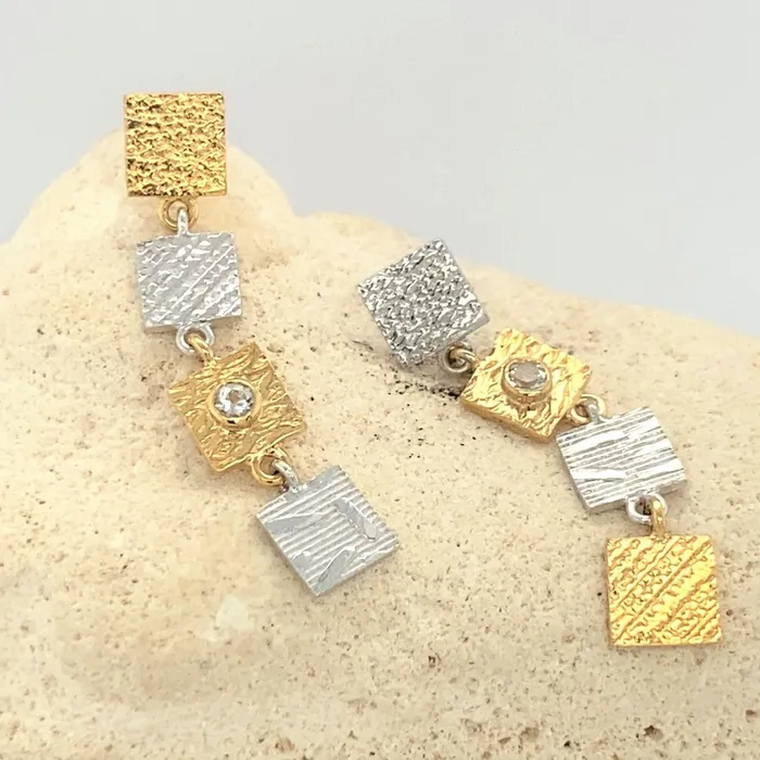 Earrings Q Evon 4 Tab Textured Earrings with White Lab Diamond