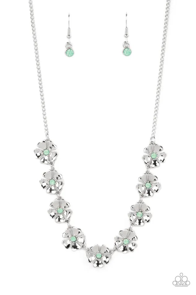 Necklaces All Eyes On U Jewelry Paparazzi Accessories Petunia Palace Green Paparazzi Necklace Necklaces All Eyes On U Jewelry Paparazzi Accessories Petunia Palace Green Paparazzi Necklace