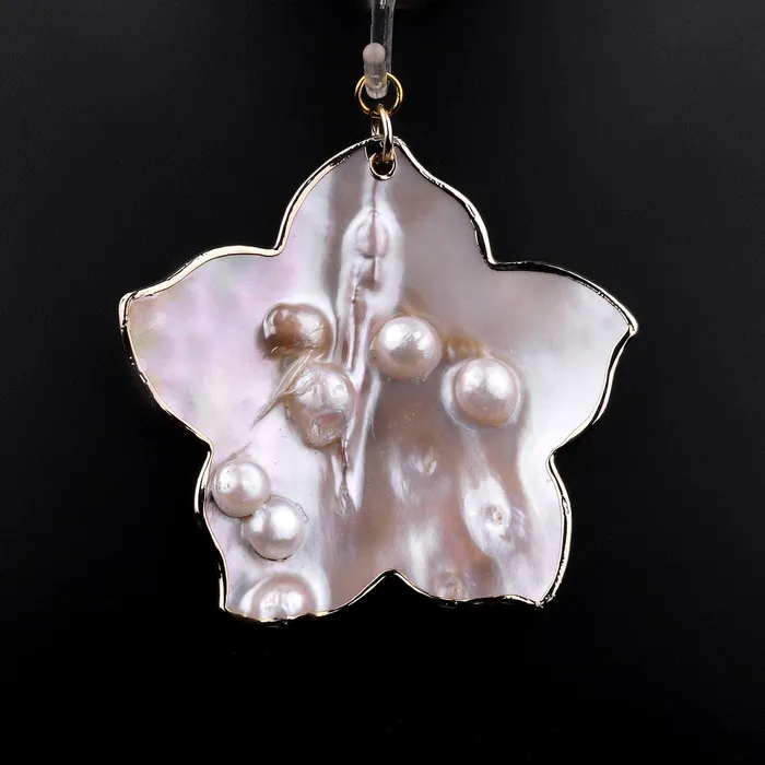Necklaces Intrinsic Trading Large Natural Mother of Pearl Flower Pendant Super Iridescent Blister Pearl Gold Trim