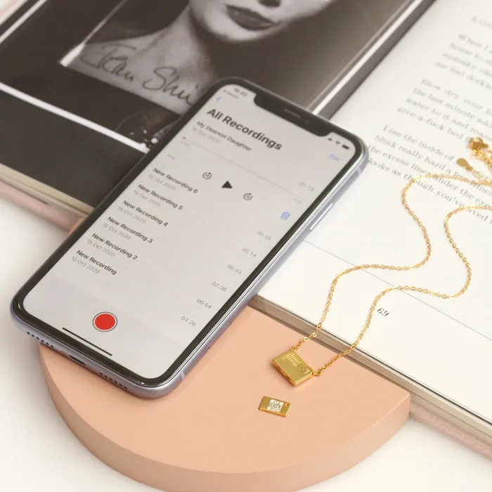 Necklaces LOULOUROSE Soundbyte Petite Love Letter Necklace