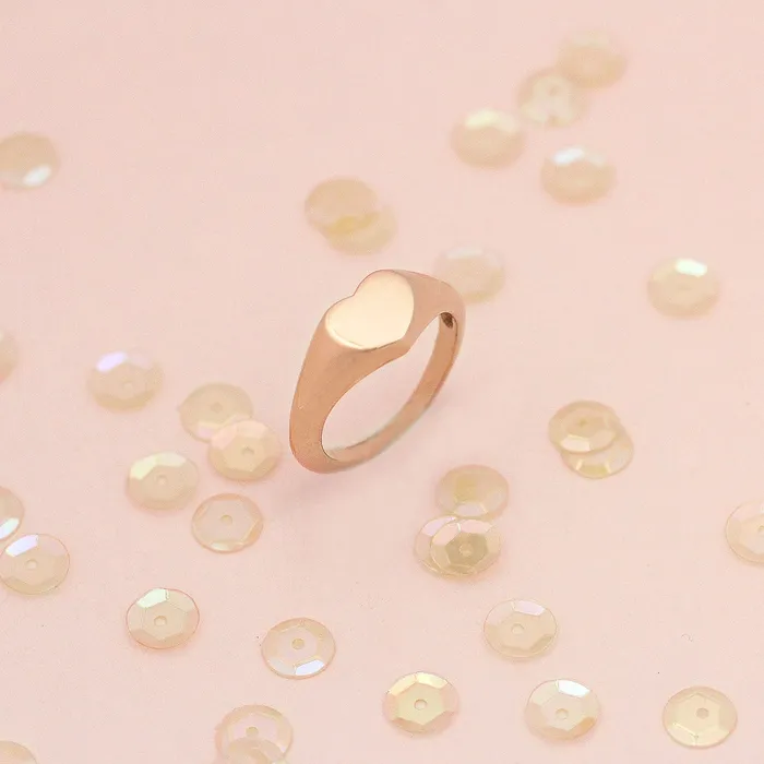 Rings LOULOUROSE Petite Heart Signet Ring