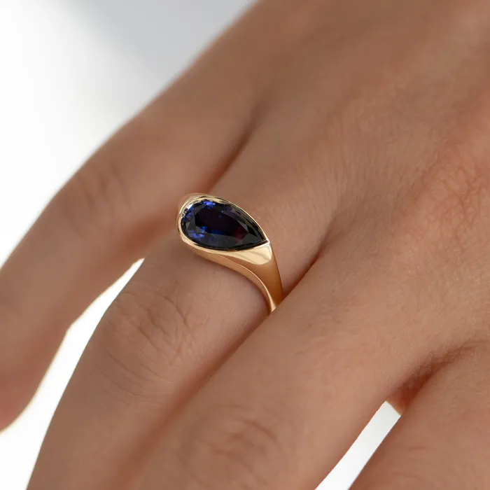 Rings Pear Shape Sapphire Solitaire Ring in Violet Purple ARTEMER