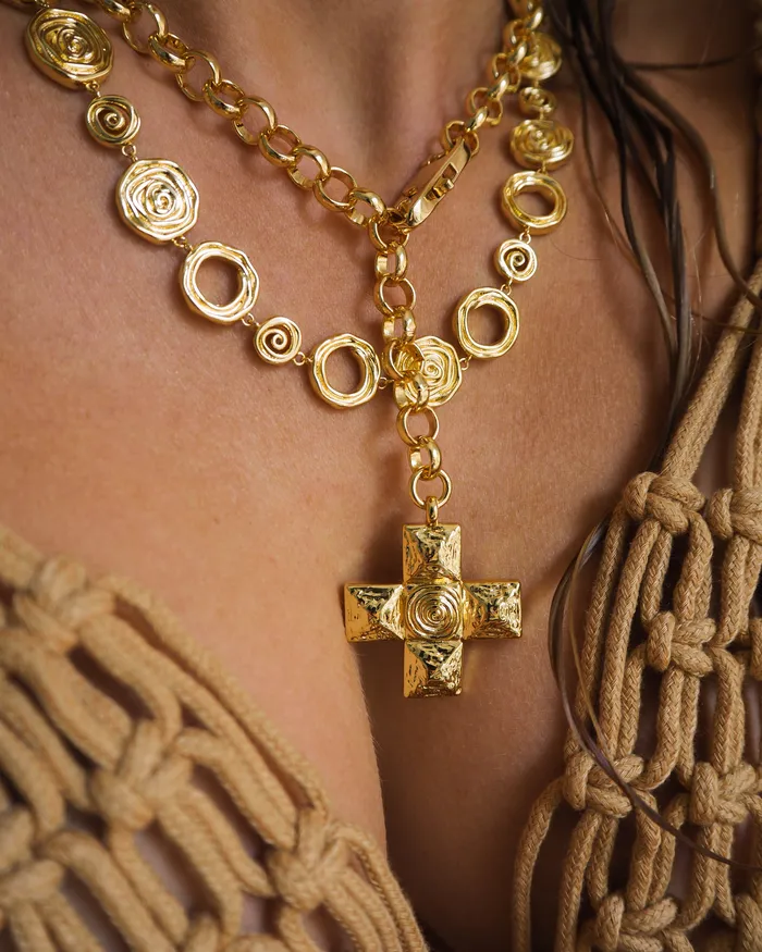 Rosette Coil Link Necklace Gold Luv Aj Necklaces Rosette Coil Link Necklace Gold Luv Aj Necklaces