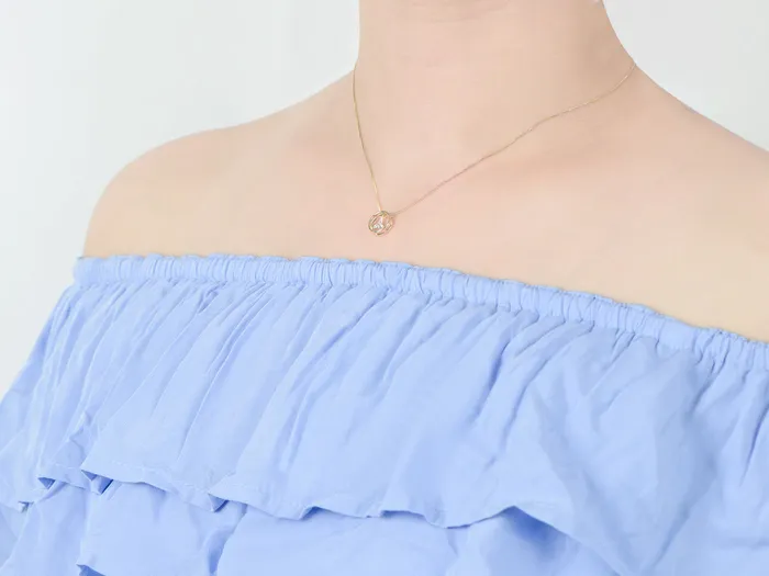ALILANG Fishtail Round Pendant Necklace for Women 14K Gold Plated Cubic Zirconia Crystals Mermaid Tail Circle Pendant for Women Alilang Necklaces ALILANG Fishtail Round Pendant Necklace for Women 14K Gold Plated Cubic Zirconia Crystals Mermaid Tail Circle Pendant for Women Alilang Necklaces