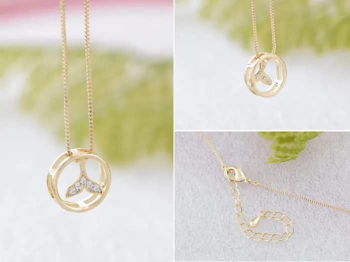 ALILANG Fishtail Round Pendant Necklace for Women 14K Gold Plated Cubic Zirconia Crystals Mermaid Tail Circle Pendant for Women Alilang Necklaces ALILANG Fishtail Round Pendant Necklace for Women 14K Gold Plated Cubic Zirconia Crystals Mermaid Tail Circle Pendant for Women Alilang Necklaces