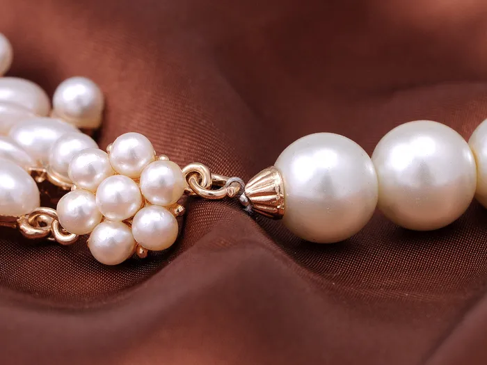 Alilang Necklaces And Pearls Forming A Flower W Necklace Alilang Necklaces And Pearls Forming A Flower W Necklace