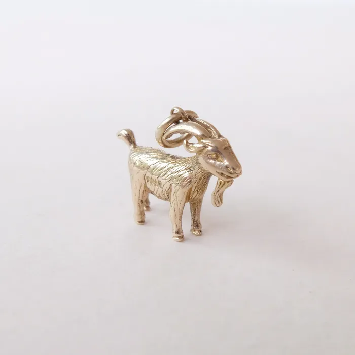 Charm Necklaces aliceeden Vintage 9ct Gold Goat Charm Pendant