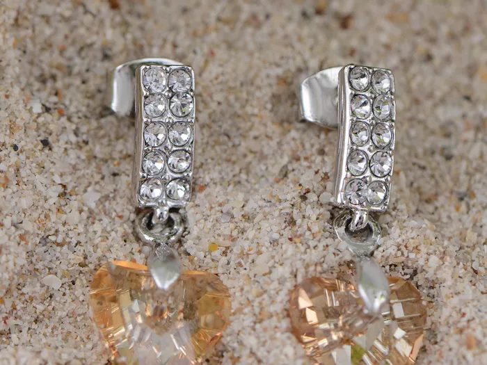 Earrings Swarovski Crystal Element Silver Pointy Heart Spade Gems Dangle Earrings Alilang Earrings Swarovski Crystal Element Silver Pointy Heart Spade Gems Dangle Earrings Alilang