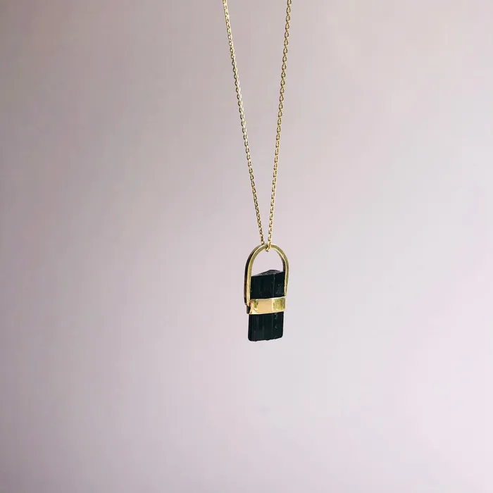 Necklaces aliceeden 9ct Gold Black Tourmaline Gemstone Pendant Necklace Protection