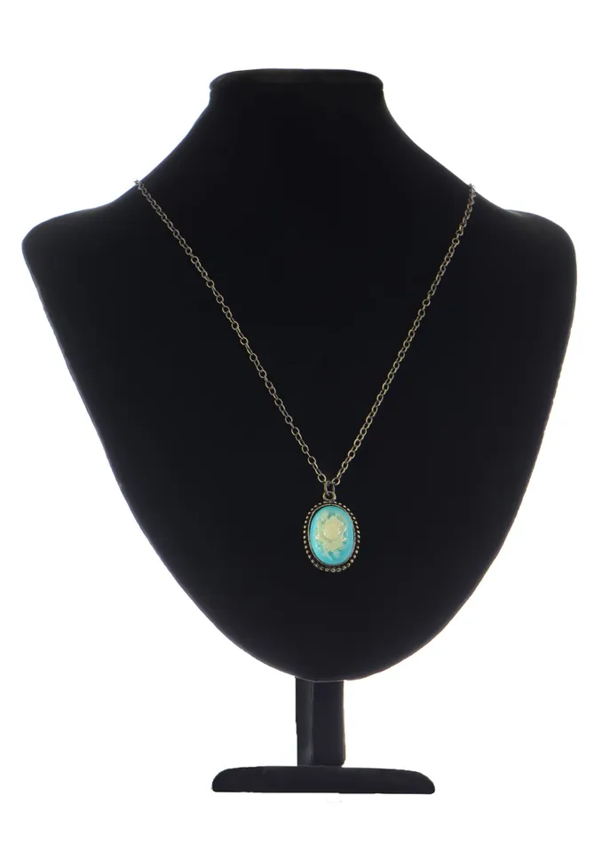 Necklaces Alilang Antique Vintage Suede Green Enamel Rose Oval Pendant Necklace Necklaces Alilang Antique Vintage Suede Green Enamel Rose Oval Pendant Necklace